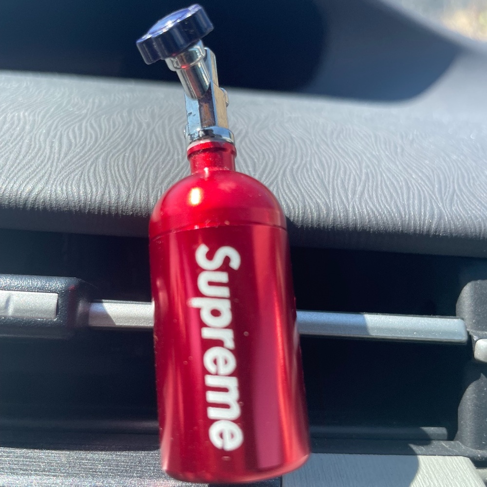 Supreme Air freshener set x1 new in box ez clip on for cars, Rv, boats, …